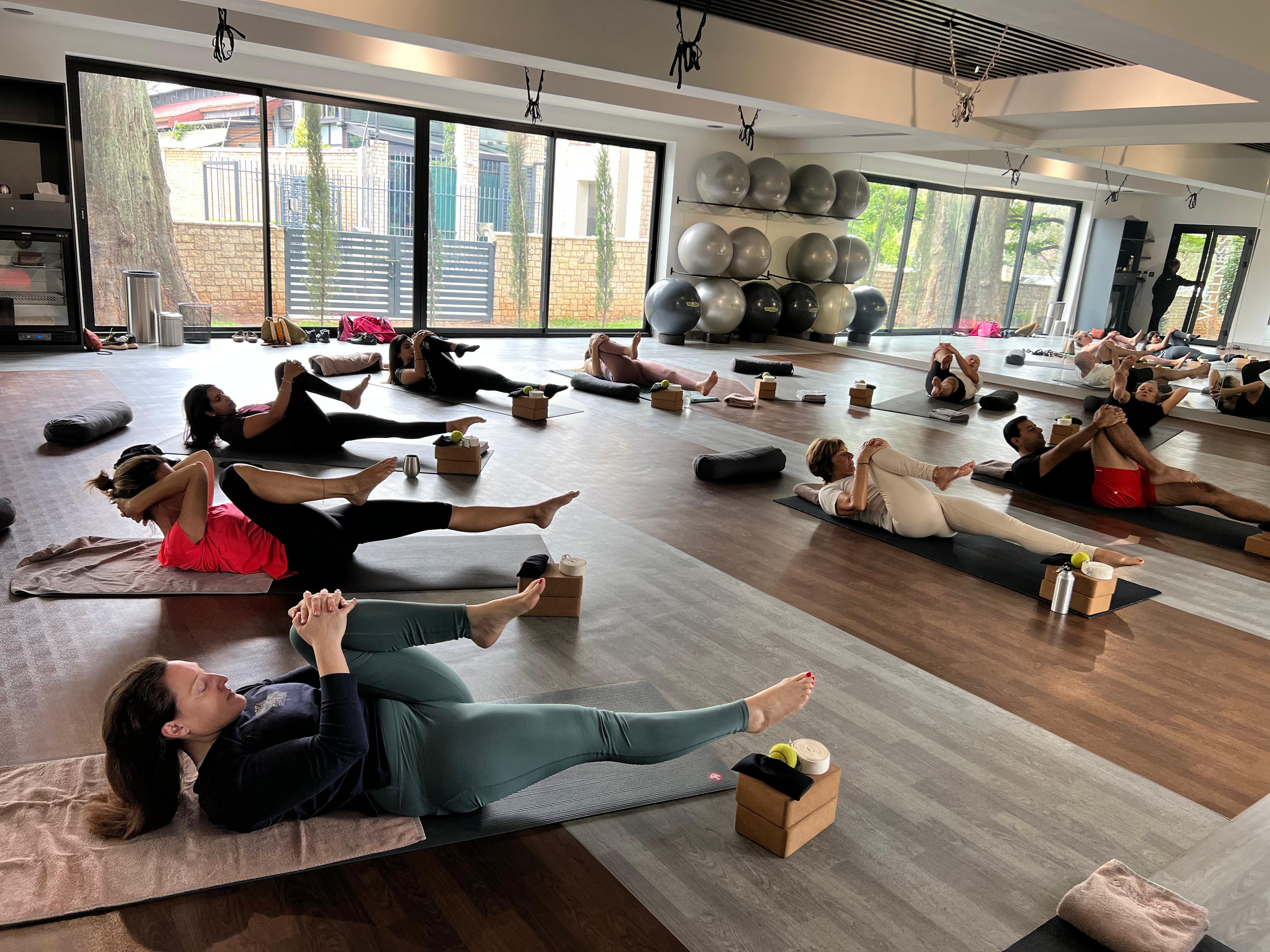 Ambiance des cours collectifs de Yoga à Nantes
